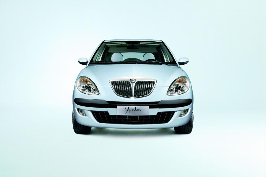 Lancia Ypsilon 2003 года  (фото 99 из 114)